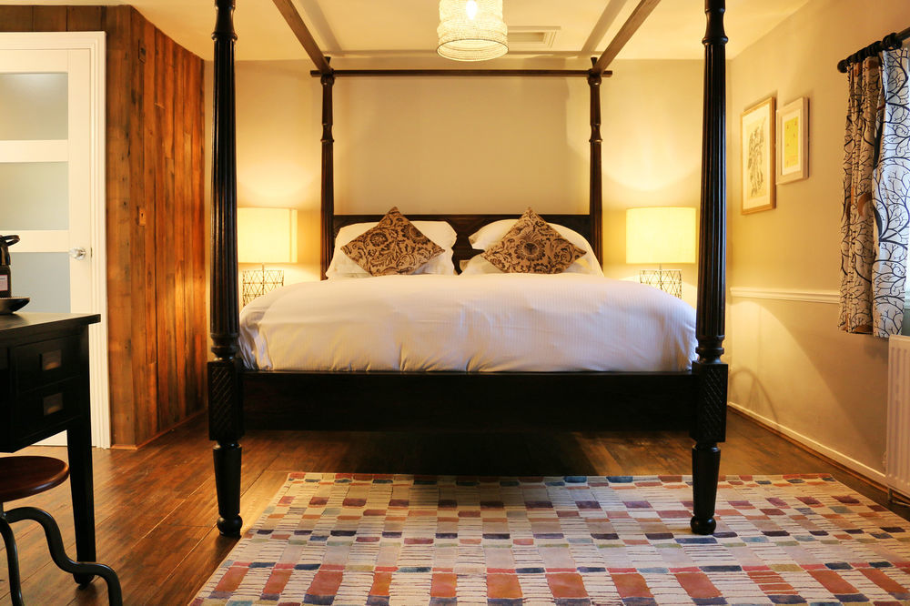 Hinds Head Hotel Aldermaston Buitenkant foto